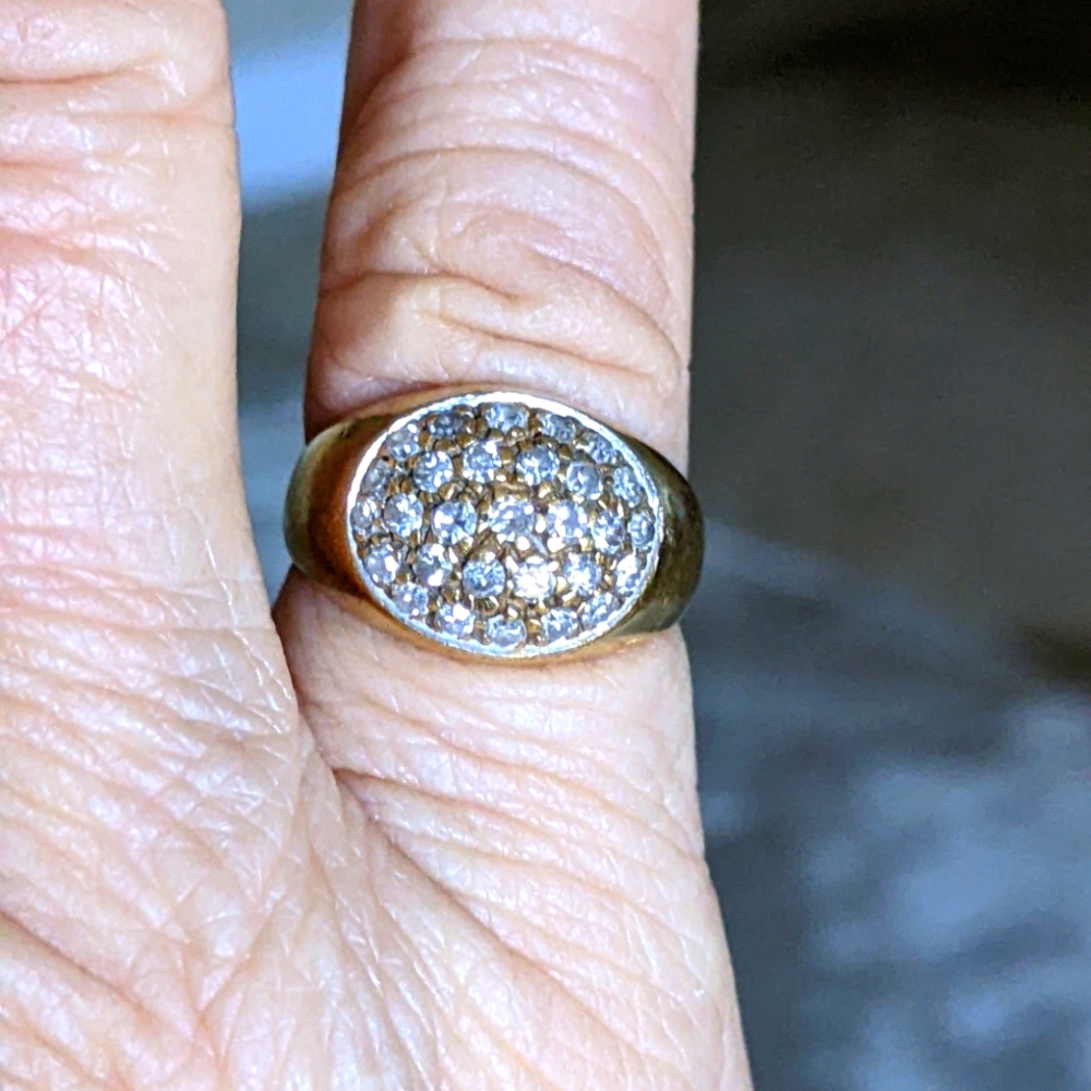 18K💛GOLD PAVE DIAMOND DOME RING - Picture 3 of 8